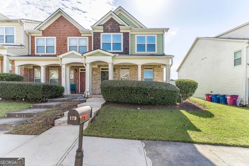 3 bedroom, 2.5 bathroom, 1,906 sq ft townhouse for sale at 171 Cold Creek Parkway, Macon, GA 31210 — photo 1 of 16