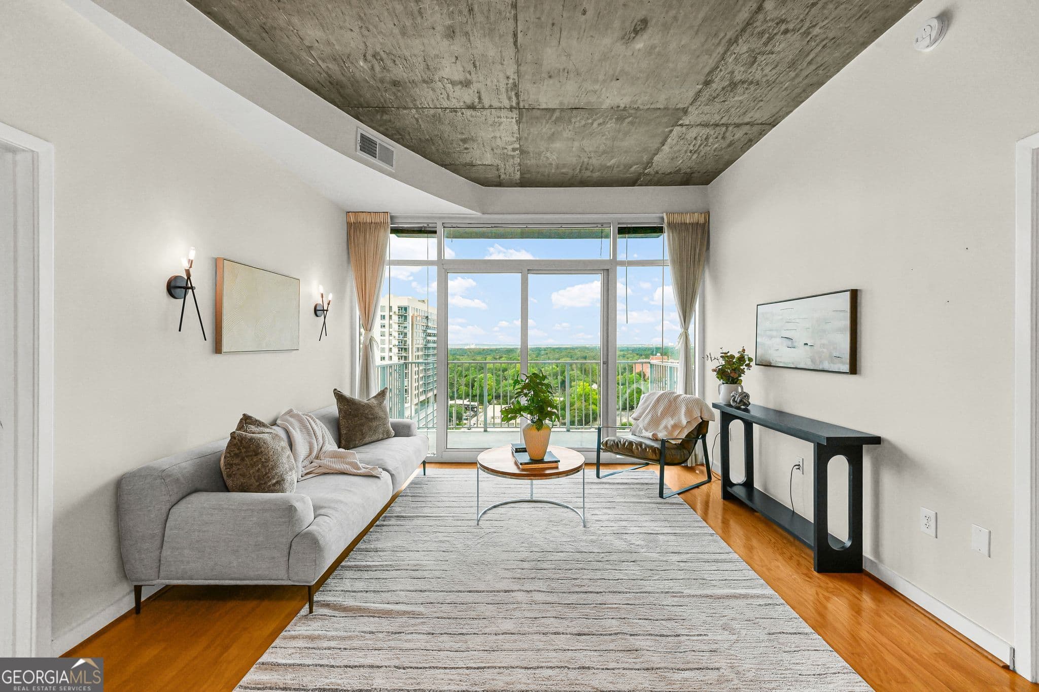 2 bedroom, 2 bathroom, 1,003 sq ft condominium for sale at 250 Pharr Road APT 1609, Atlanta, GA 30305 — photo 7