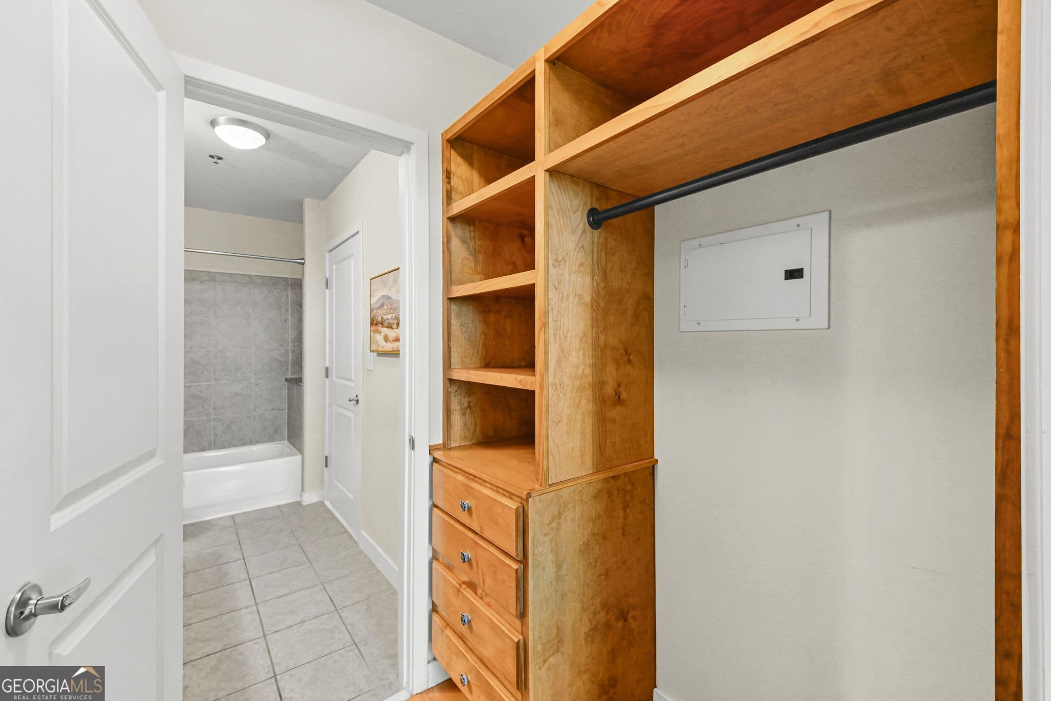 2 bedroom, 2 bathroom, 1,003 sq ft condominium for sale at 250 Pharr Road APT 1609, Atlanta, GA 30305 — photo 10