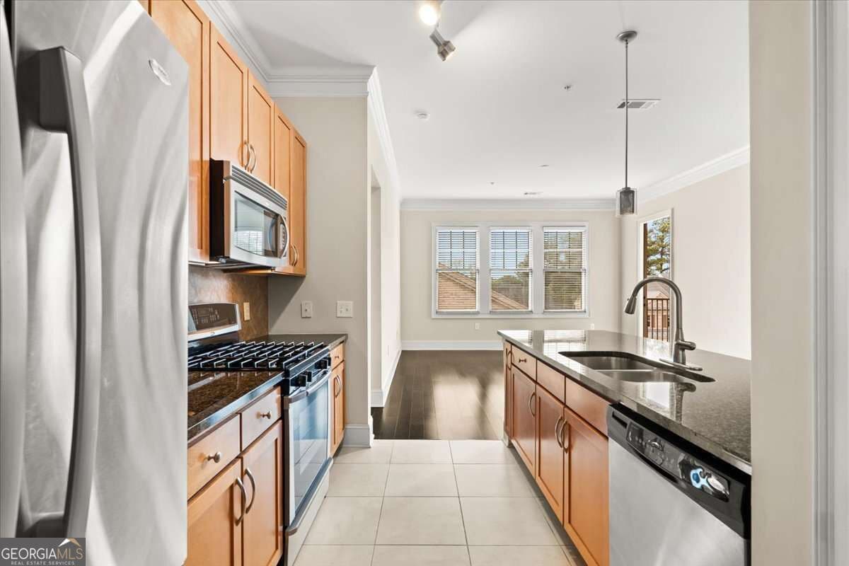 2 bedroom, 2 bathroom condominium for sale at 3621 Vinings Slope 3407, Atlanta, GA 30339 — photo 6