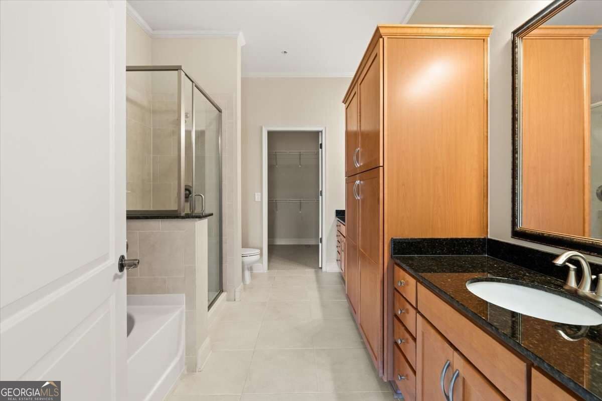 2 bedroom, 2 bathroom condominium for sale at 3621 Vinings Slope 3407, Atlanta, GA 30339 — photo 9