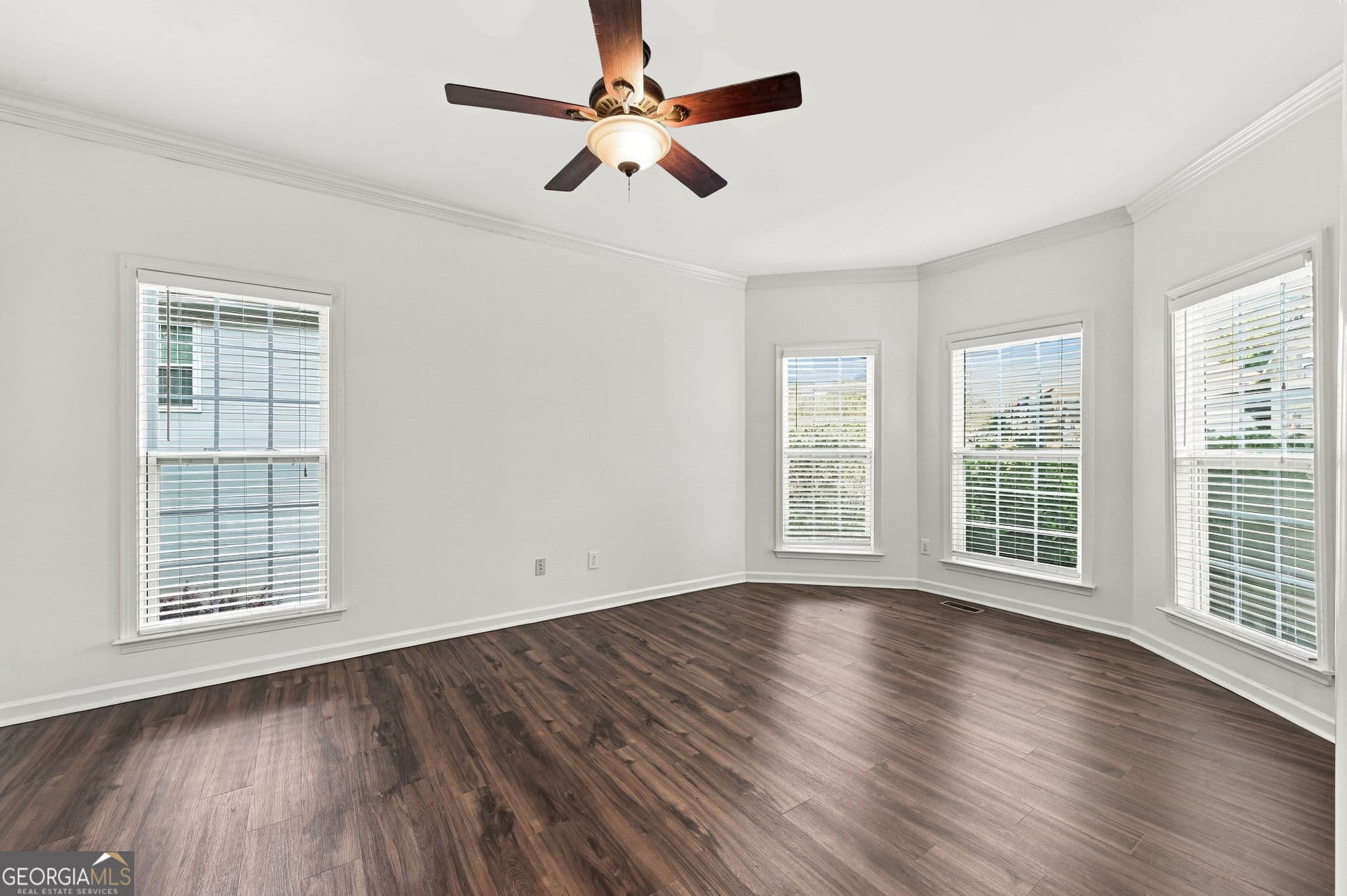 4 bedroom, 2.5 bathroom, 2,933 sq ft single family residence for sale at 536 Blue Mountain, Canton, GA 30114 — photo 5