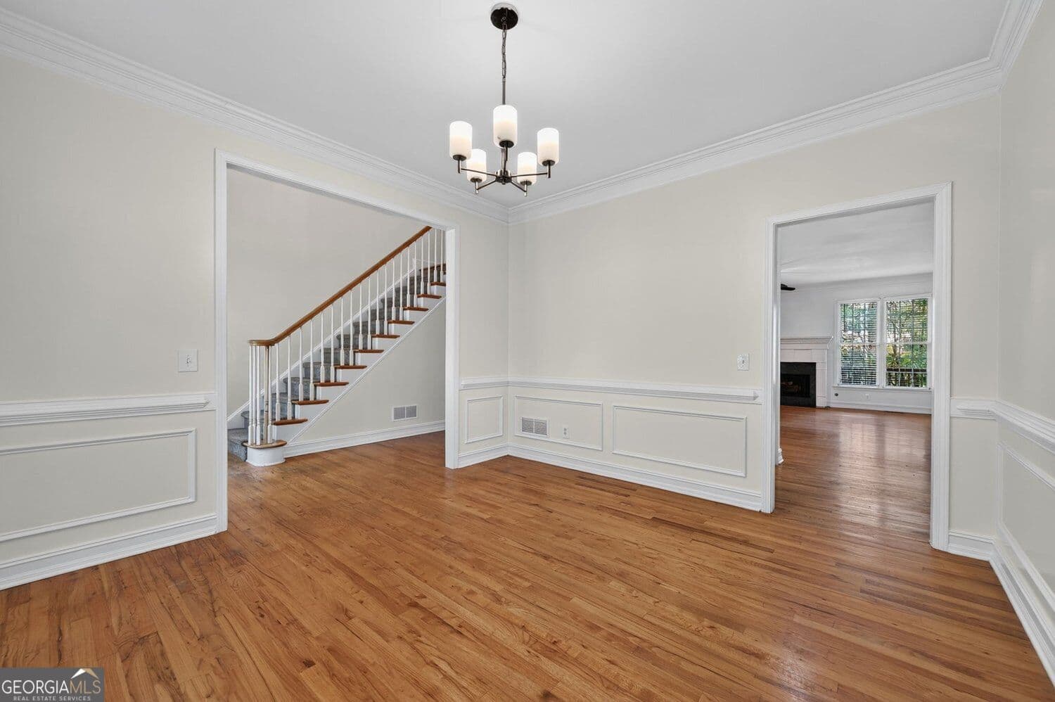 5 bedroom, 4.5 bathroom, 4,747 sq ft single family residence for sale at 6415 Wenham Court, Cumming, GA 30040 — photo 8