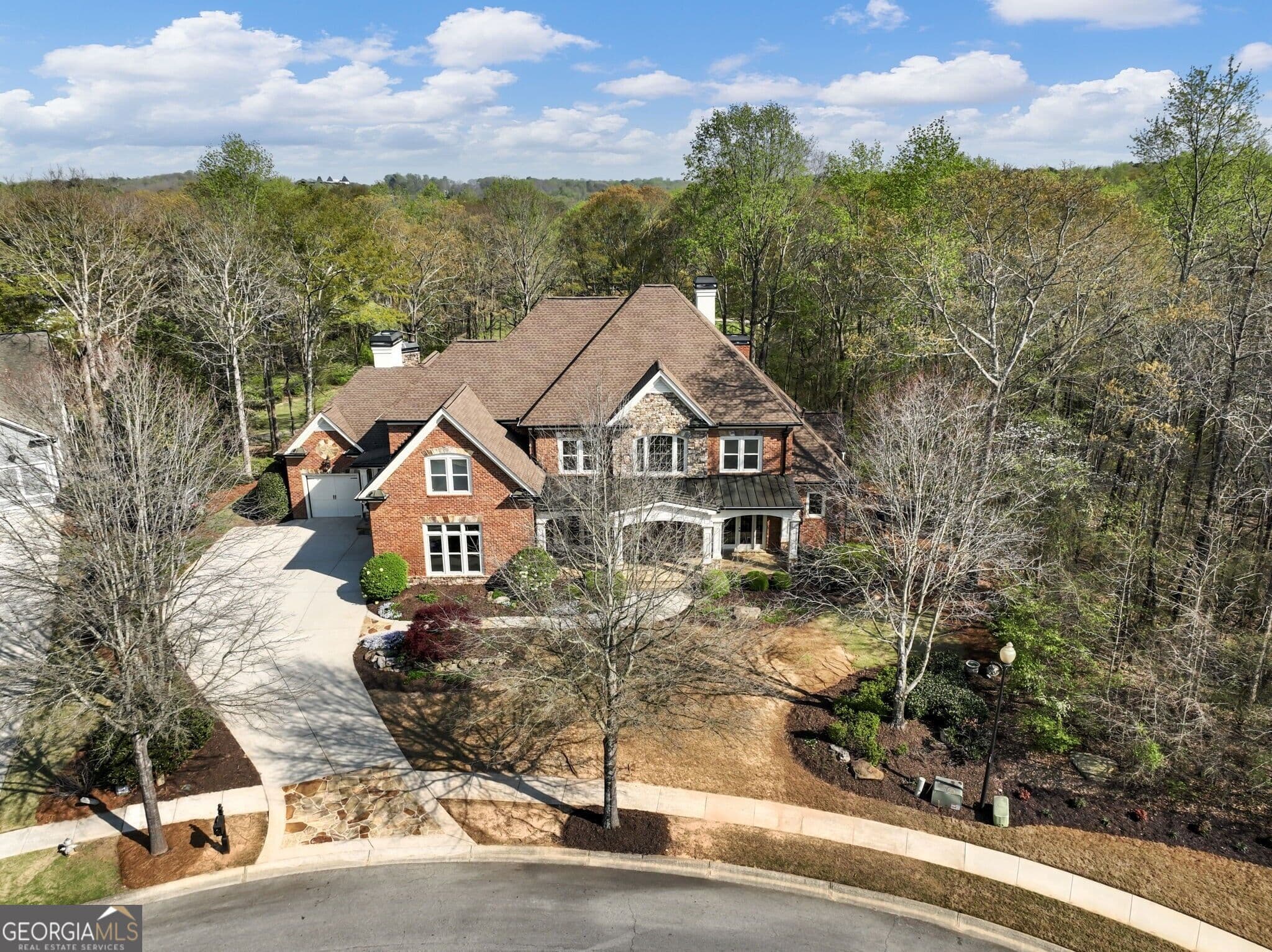 5 bedroom, 5.5 bathroom, 8,088 sq ft single family residence for sale at 2279 Weeping Oak Drive, Braselton, GA 30517 — photo 2