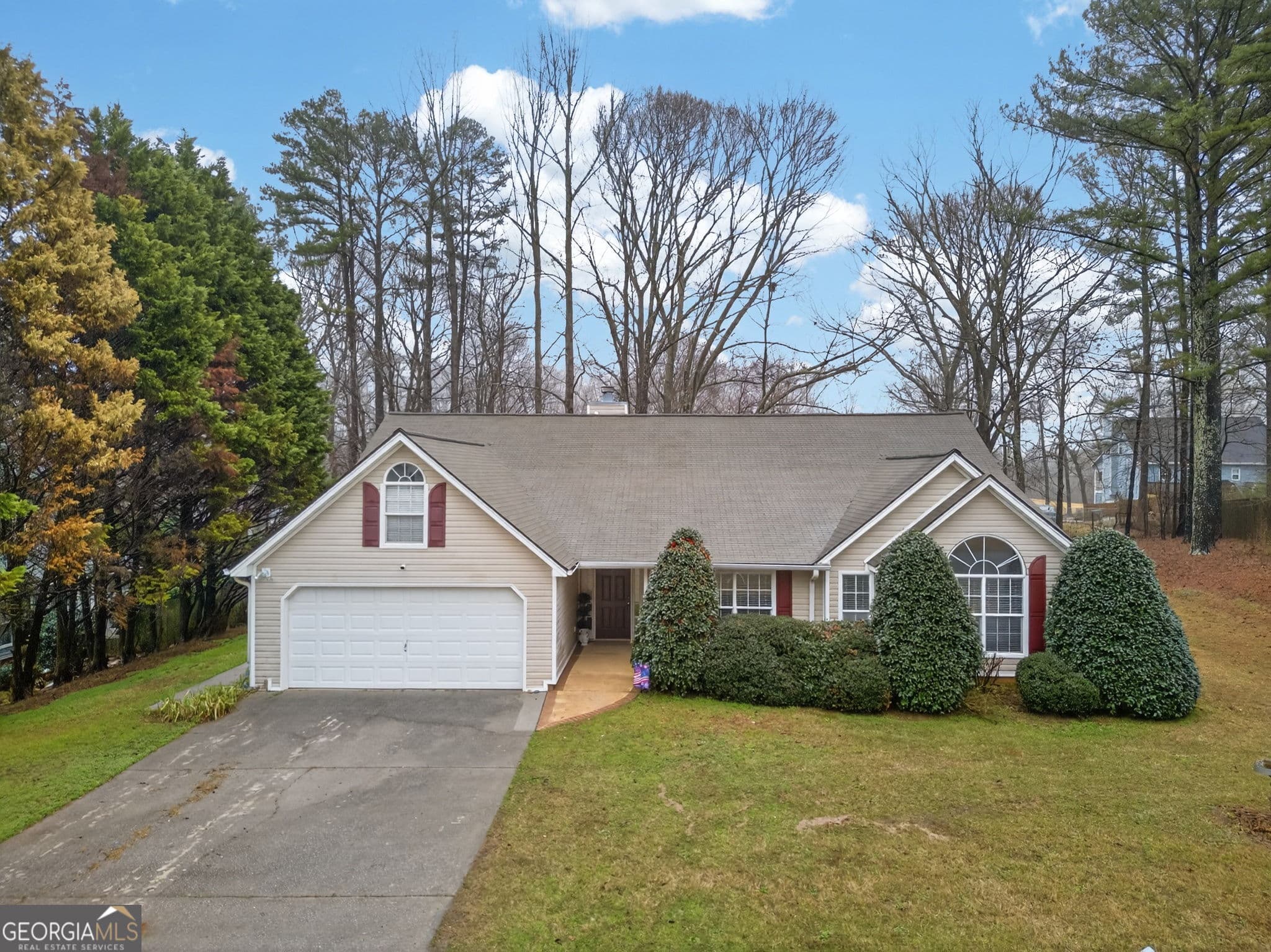 3 bedroom, 2 bathroom, 2,462 sq ft single family residence for sale at 70 Charity Drive, Douglasville, GA 30134 — photo 3