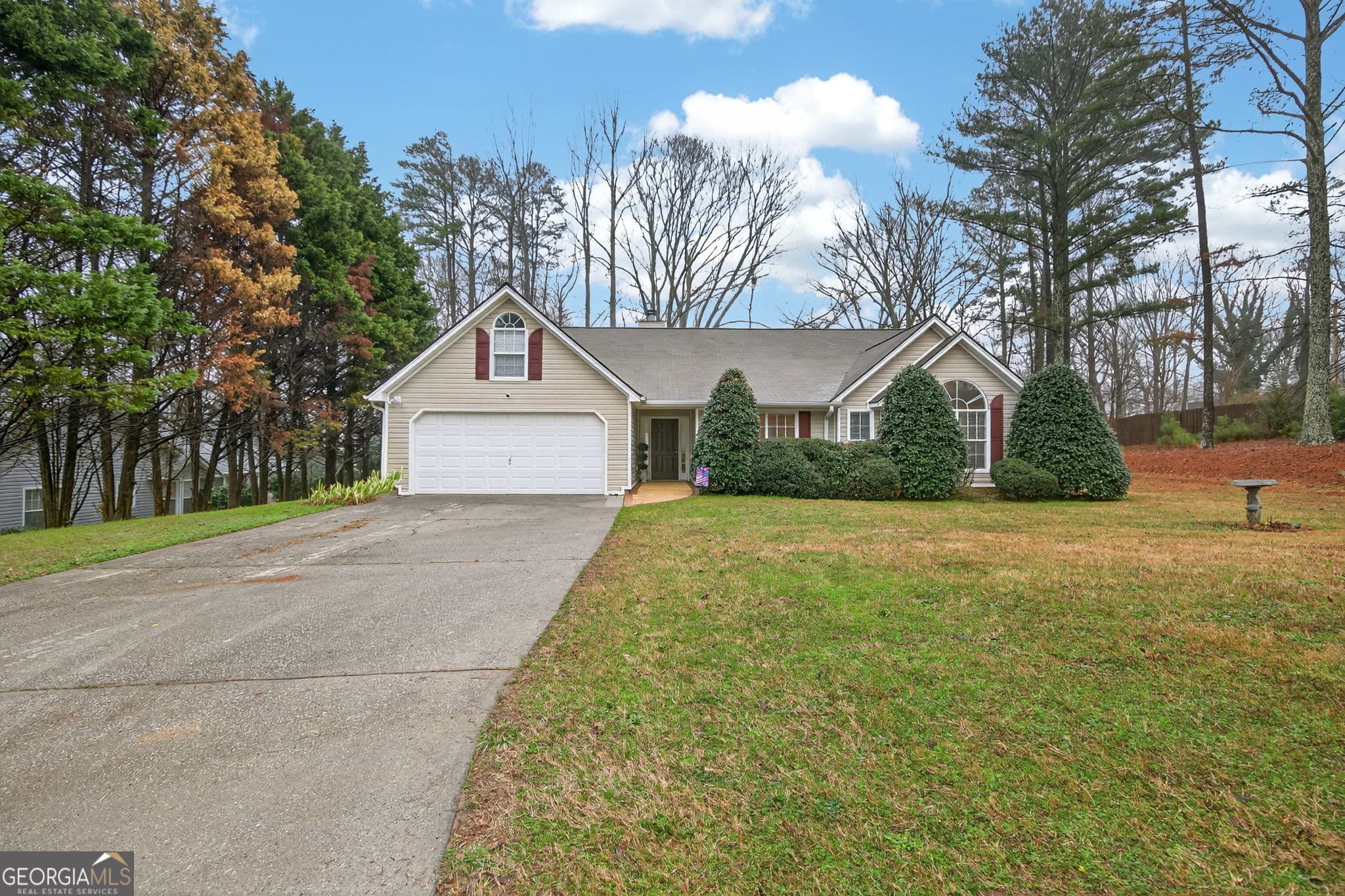 3 bedroom, 2 bathroom, 2,462 sq ft single family residence for sale at 70 Charity Drive, Douglasville, GA 30134 — photo 5