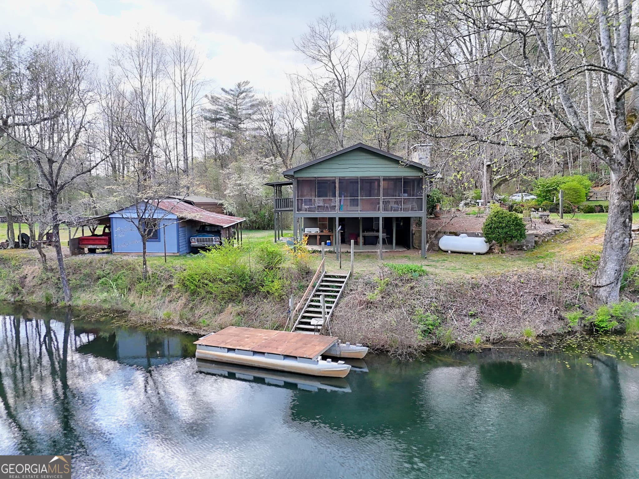3 bedroom, 2 bathroom, 1,594 sq ft cabin,single family residence for sale at 11868 Warwoman Road, Clayton, GA 30525 — photo 10