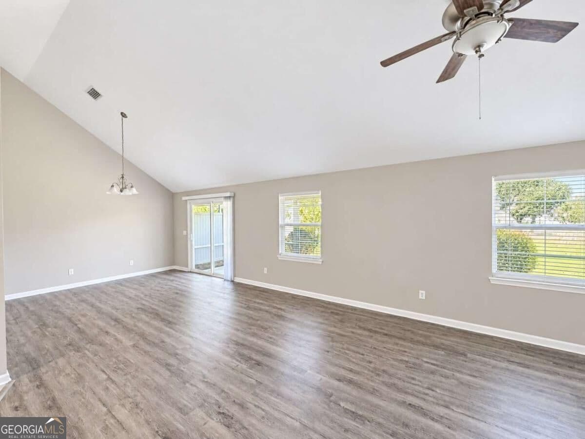 3 bedroom, 2.5 bathroom, 1,575 sq ft single family residence for rent at 313 Gary Circle, St. Marys, GA 31558 for $1,850 a month — photo 10