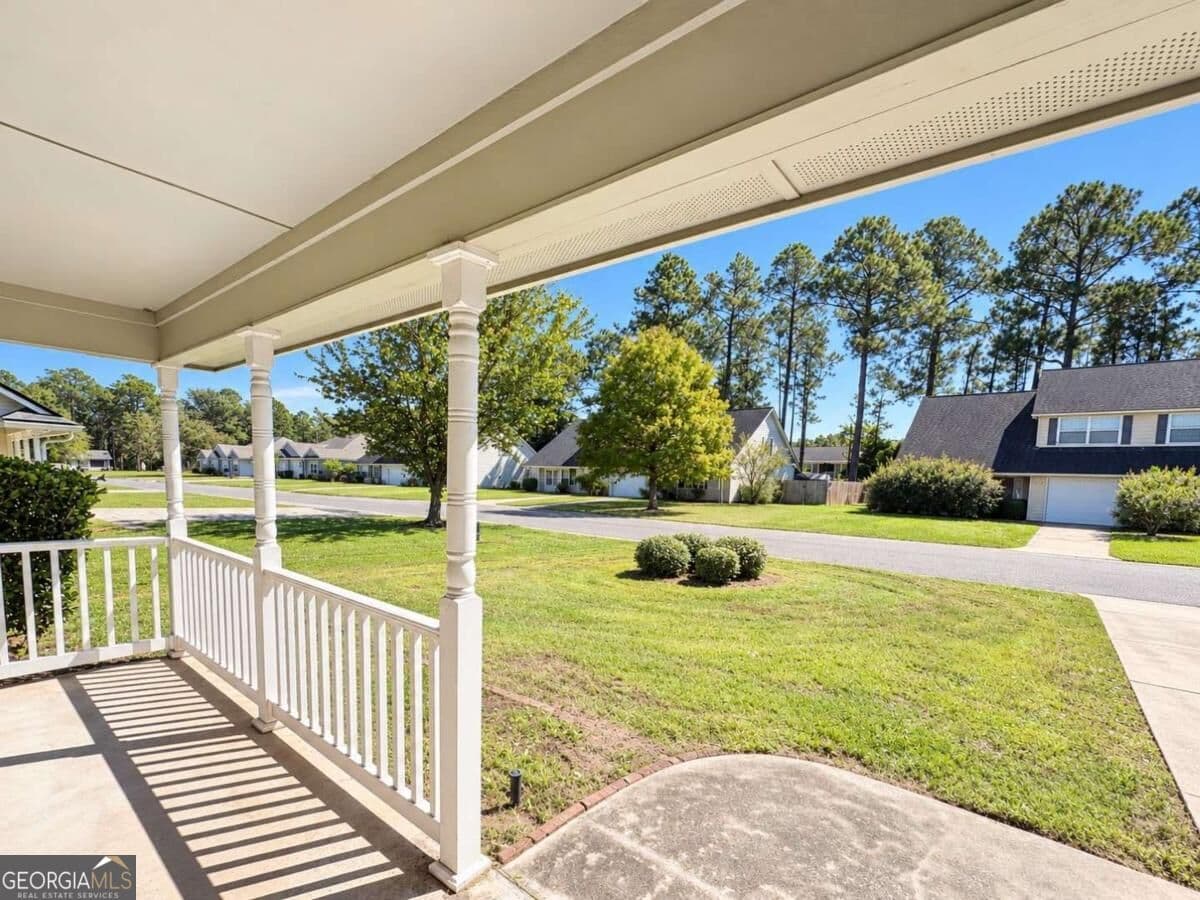 3 bedroom, 2.5 bathroom, 1,575 sq ft single family residence for rent at 313 Gary Circle, St. Marys, GA 31558 for $1,850 a month — photo 4