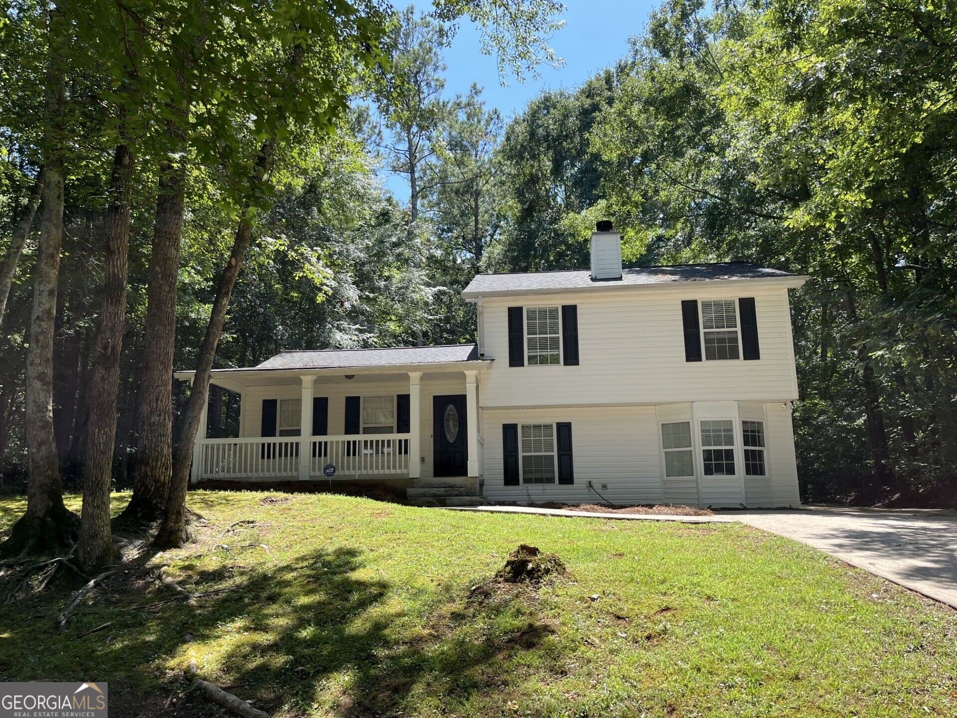 3 bedroom, 3 bathroom, 2,020 sq ft single family residence for sale at 360 River Chase Drive, Athens, GA 30605 — photo 1 of 29