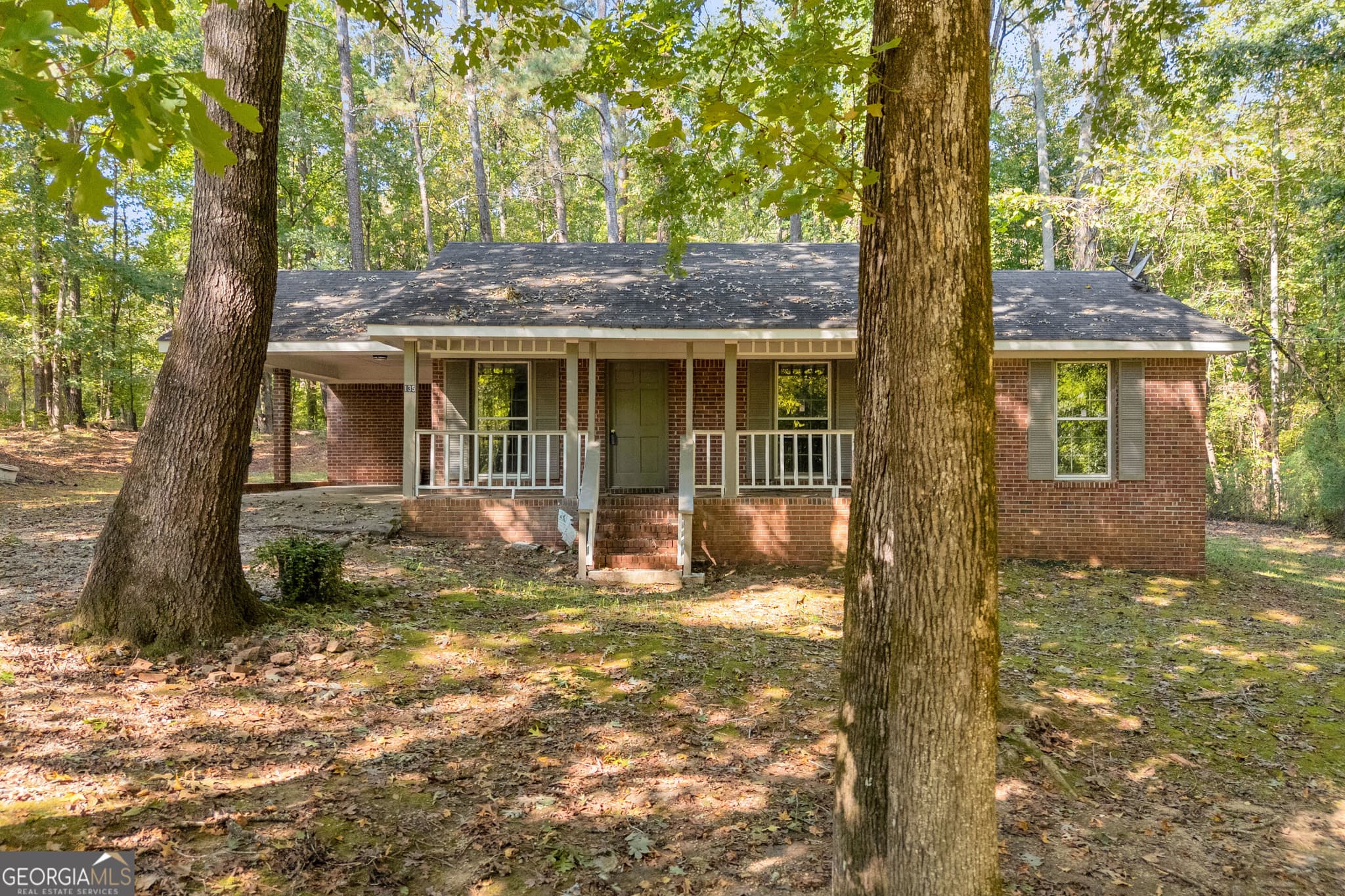 3 bedroom, 1 bathroom, 1,124 sq ft single family residence for sale at 135 Sara Drive, Covington, GA 30014 — photo 4