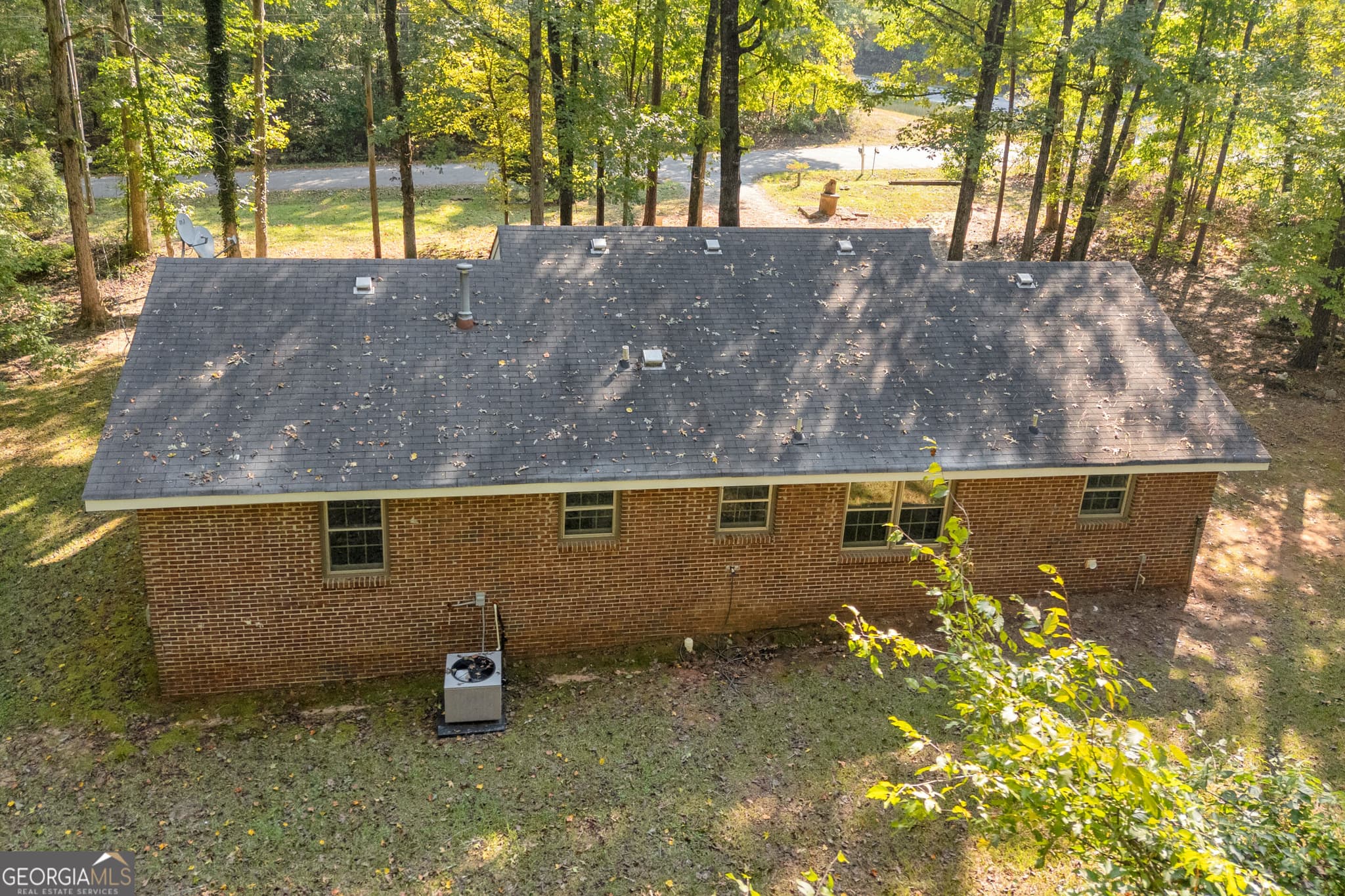 3 bedroom, 1 bathroom, 1,124 sq ft single family residence for sale at 135 Sara Drive, Covington, GA 30014 — photo 8