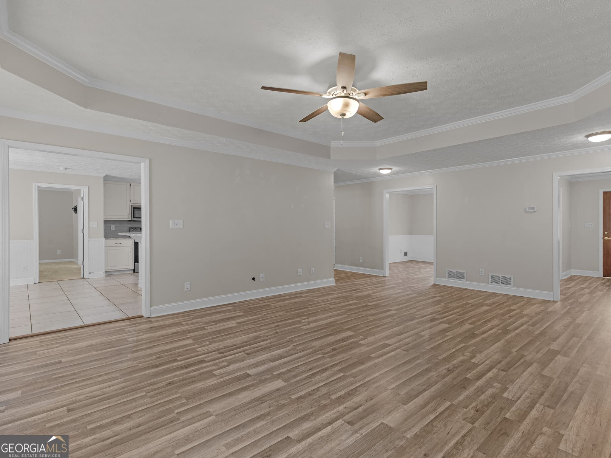 3 bedroom, 2 bathroom, 2,035 sq ft single family residence for sale at 517 Hamlin Road, Jackson, GA 30233 — photo 7