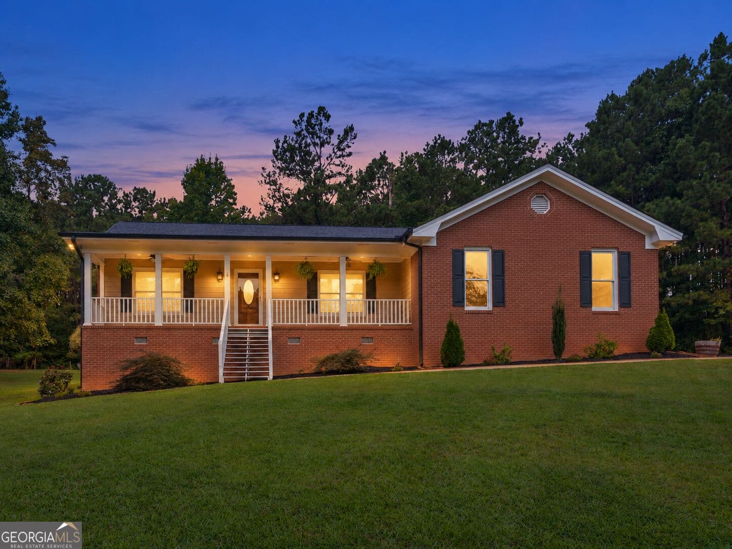 3 bedroom, 2 bathroom, 2,035 sq ft single family residence for sale at 517 Hamlin Road, Jackson, GA 30233