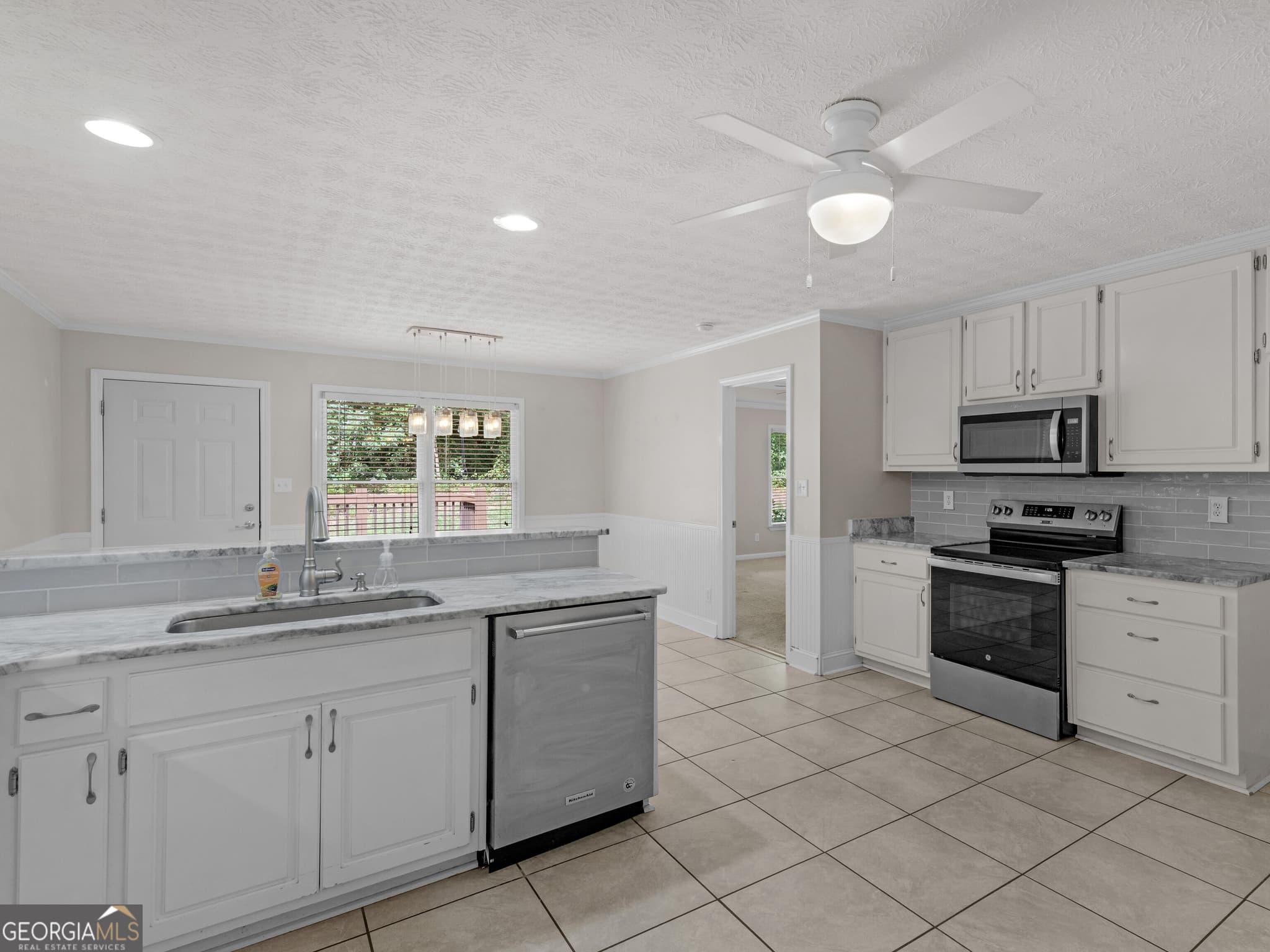 3 bedroom, 2 bathroom, 2,035 sq ft single family residence for sale at 517 Hamlin Road, Jackson, GA 30233 — photo 9