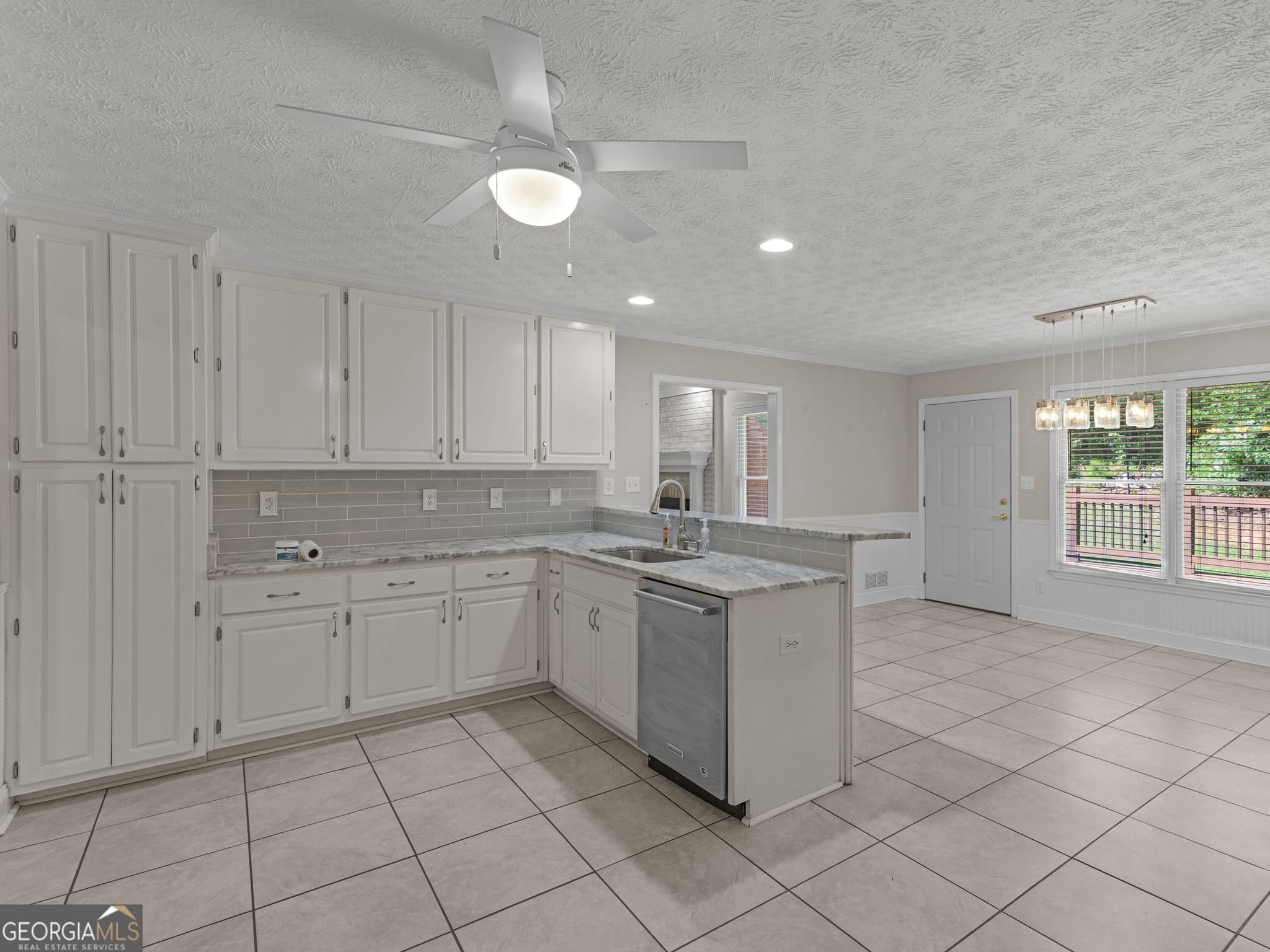 3 bedroom, 2 bathroom, 2,035 sq ft single family residence for sale at 517 Hamlin Road, Jackson, GA 30233 — photo 8
