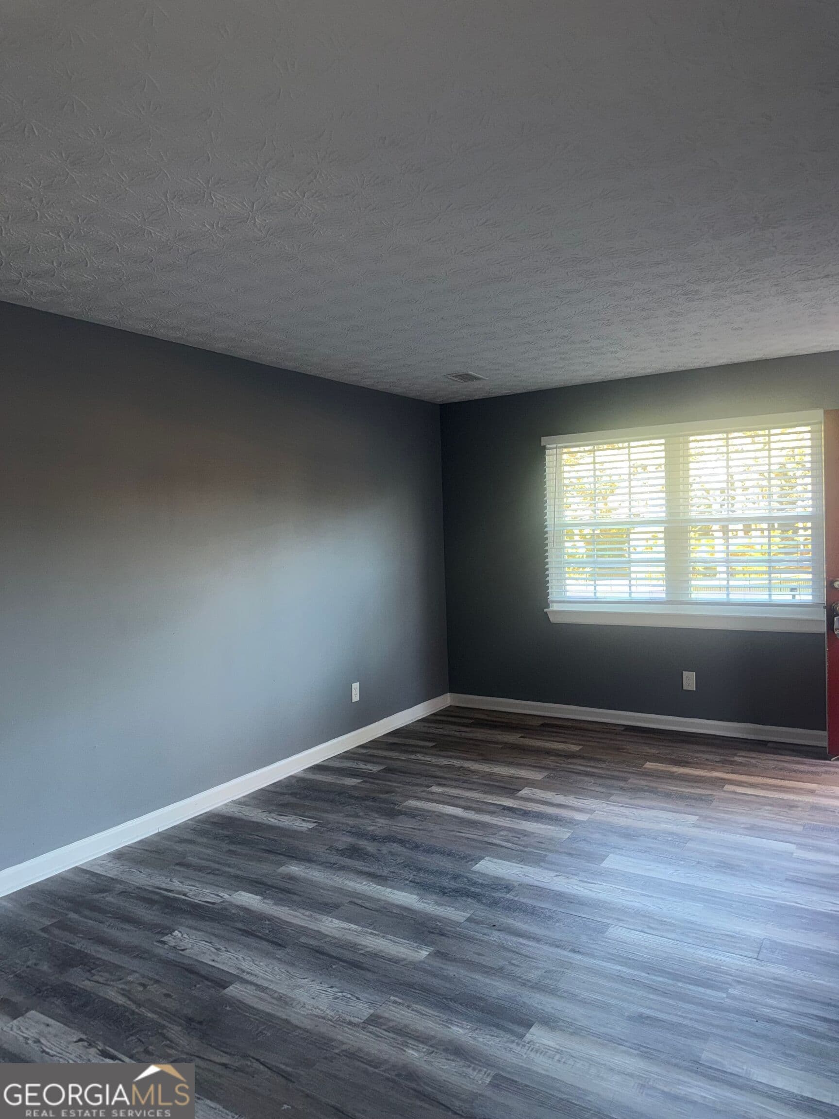 2 bedroom, 1 bathroom, 976 sq ft duplex for rent at 5846 Trammell Road, Morrow, GA 30260 for $1,350 a month — photo 6