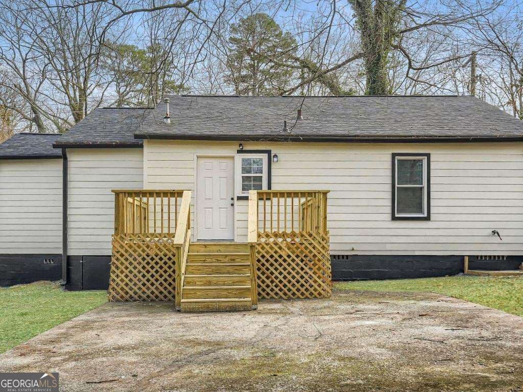 3 bedroom, 2 bathroom, 1,140 sq ft single family residence for sale at 1385 Campbellton Road, Atlanta, GA 30310 — photo 2