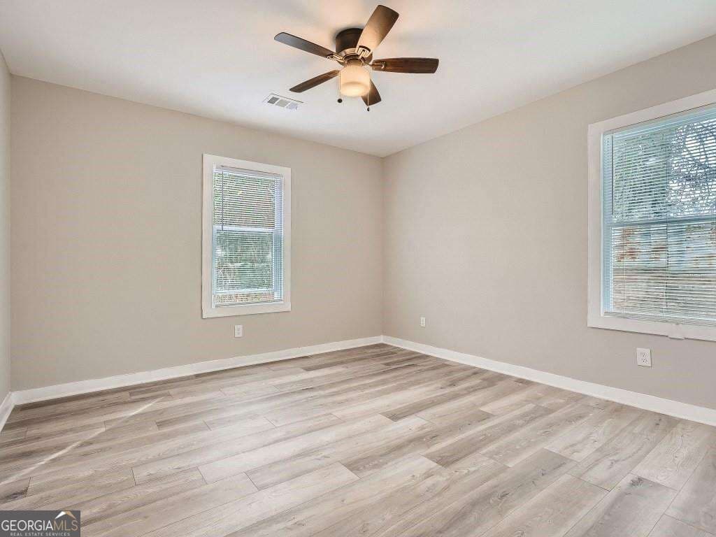 3 bedroom, 2 bathroom, 1,140 sq ft single family residence for sale at 1385 Campbellton Road, Atlanta, GA 30310 — photo 5