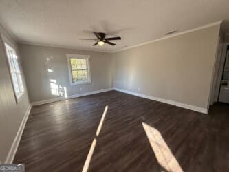 4 bedroom, 2 bathroom, 1,768 sq ft single family residence for sale at 3 Henry Street, Statesboro, GA 30458 — photo 2