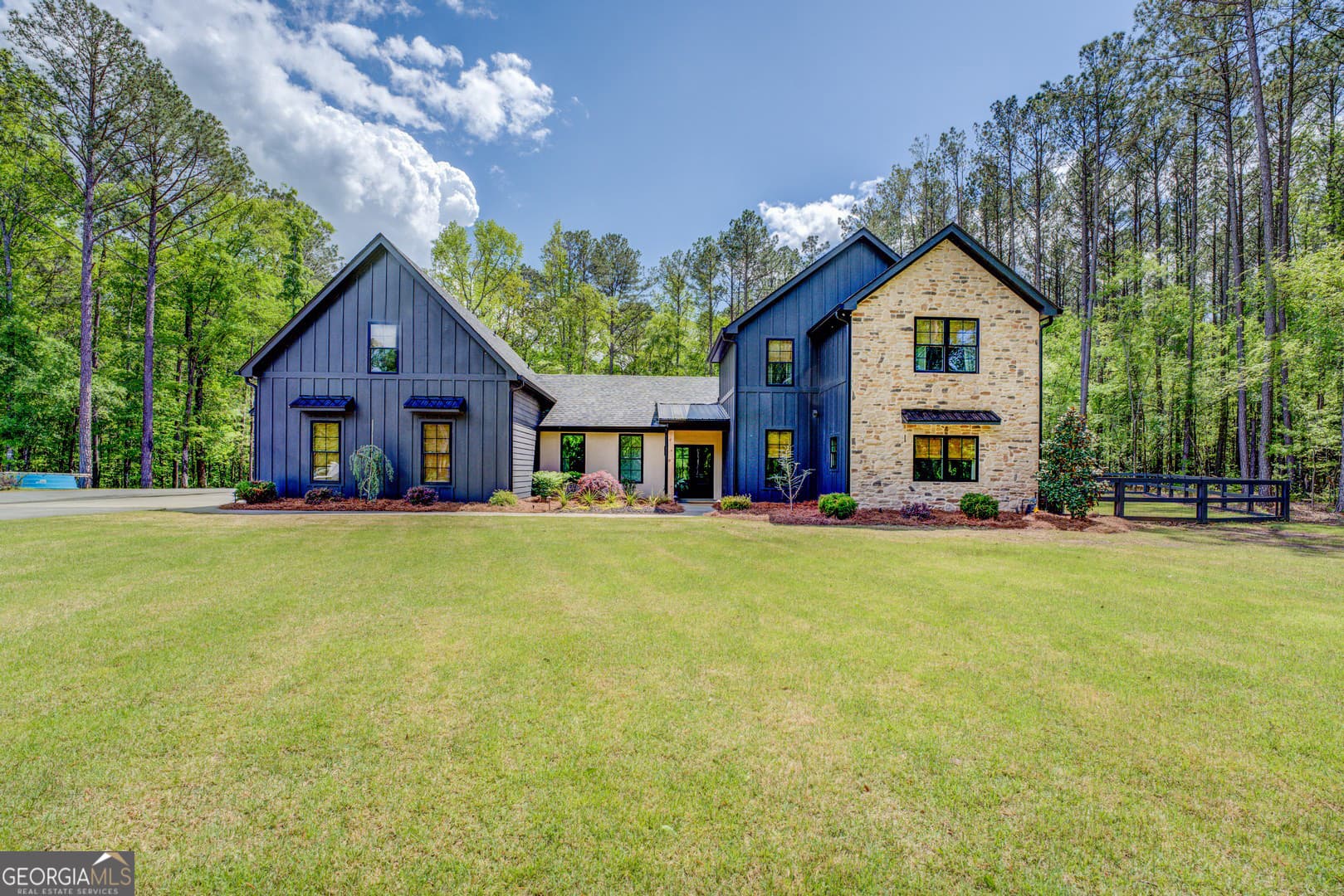 4 bedroom, 3.5 bathroom, 2,624 sq ft single family residence for sale at 9416 Ga Highway 11, Monticello, GA 31064 — photo 2