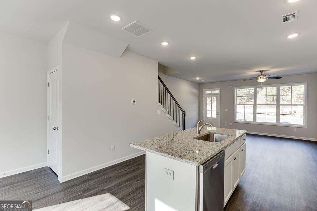 2 bedroom, 2.5 bathroom townhouse for rent at 375 Collins Industr Way, Lawrenceville, GA 30043 for $2,250 a month — photo 6
