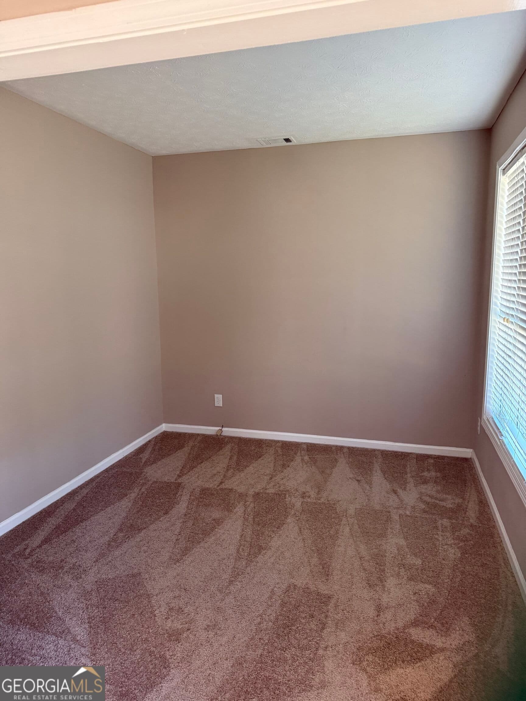 4 bedroom, 2.5 bathroom, 2,765 sq ft single family residence for rent at 6972 Harbor Town Way, Stone Mountain, GA 30087 for $2,300 a month — photo 6