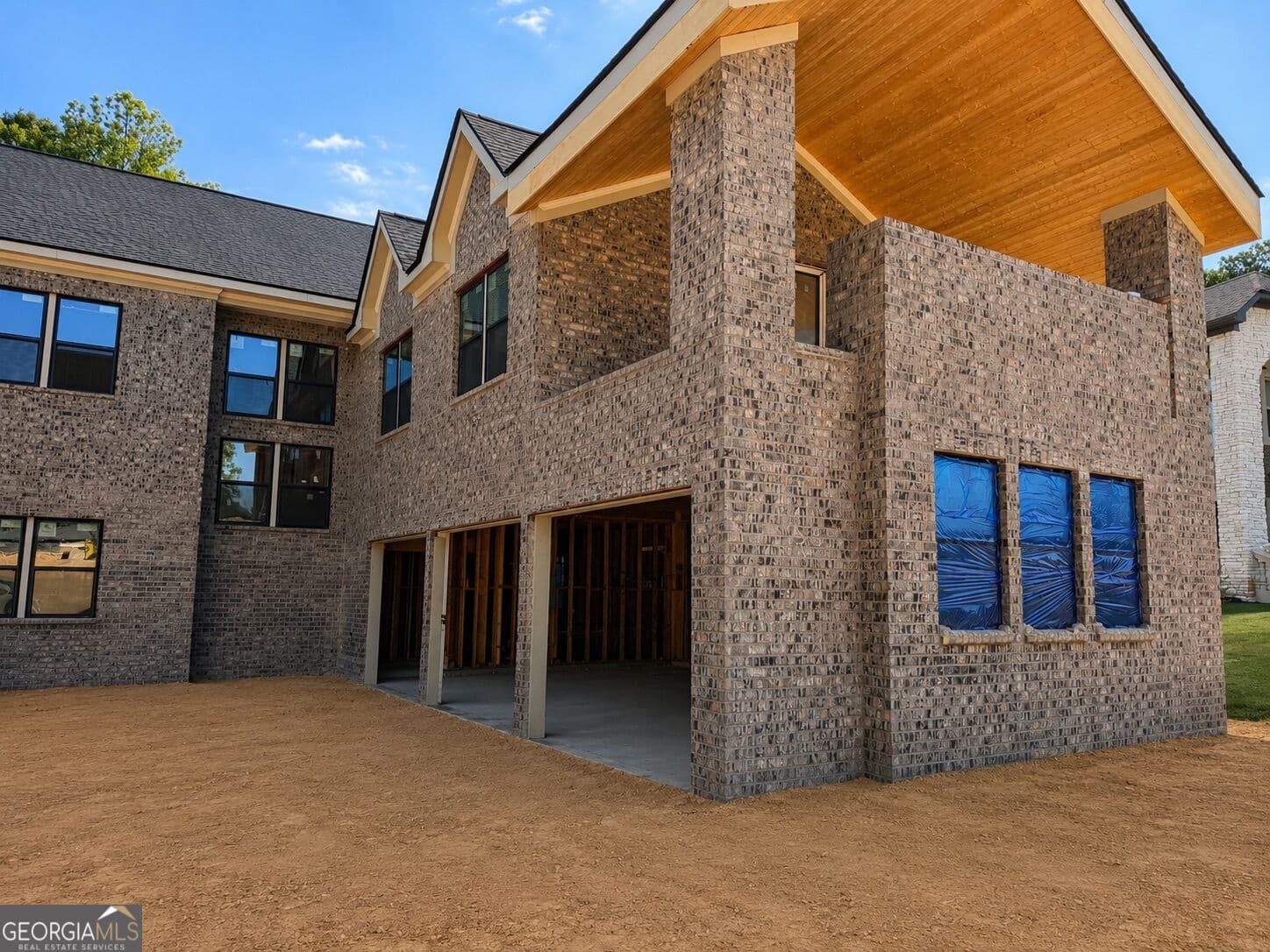 6 bedroom, 5.5 bathroom single family residence for sale at 899 Artistry Way, Fairburn, GA 30213 — photo 5