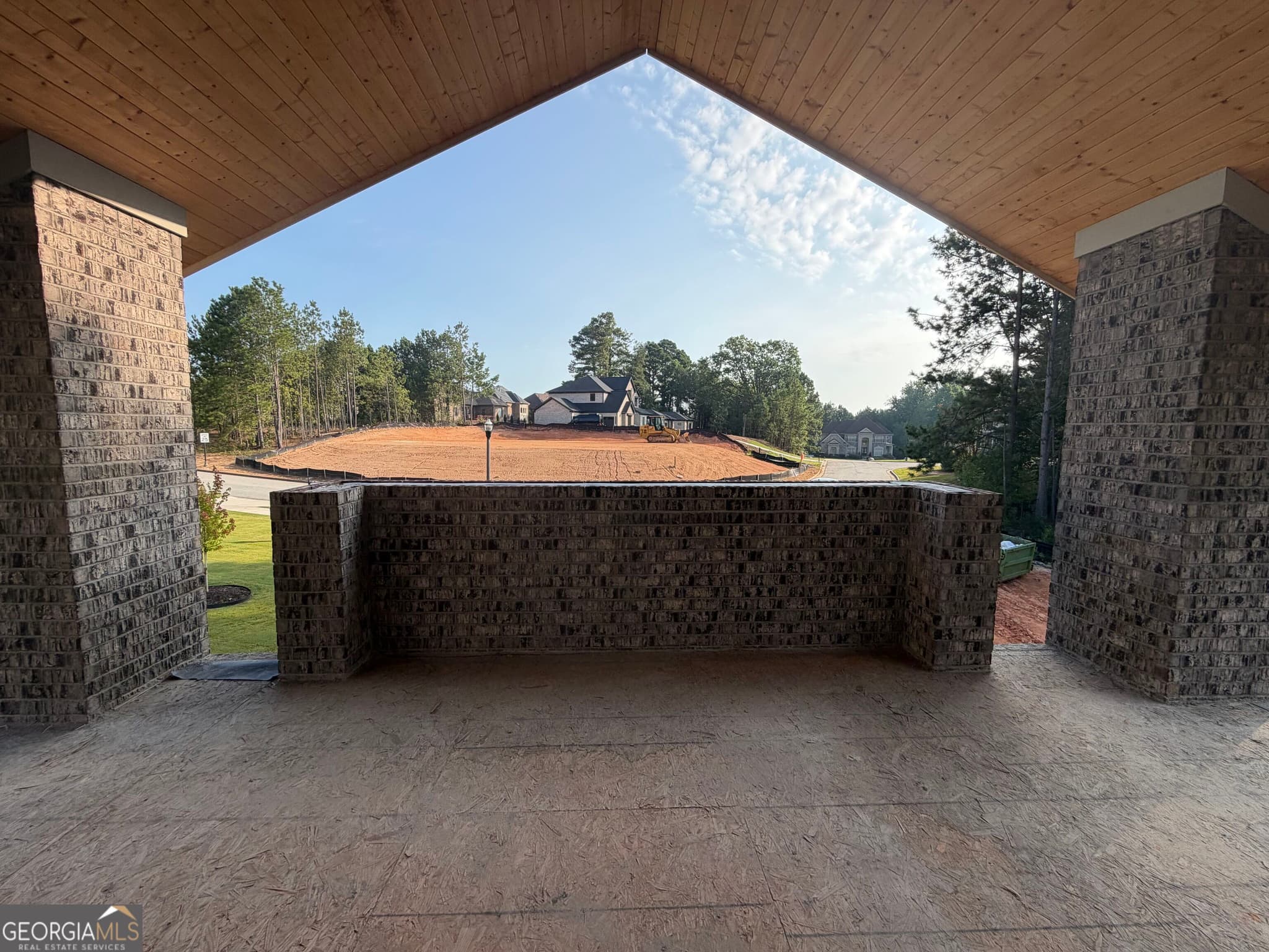 6 bedroom, 5.5 bathroom single family residence for sale at 899 Artistry Way, Fairburn, GA 30213 — photo 10