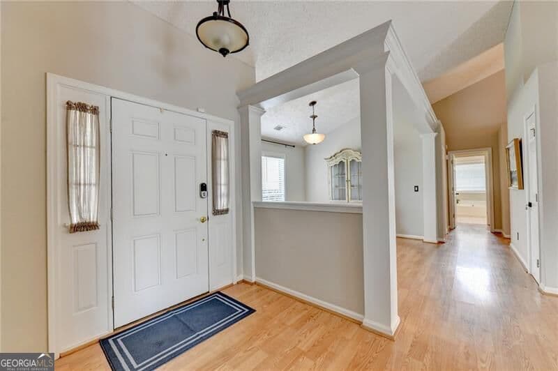 3 bedroom, 2 bathroom, 2,190 sq ft single family residence for sale at 5810 Tallantworth Crossing, Cumming, GA 30040 — photo 6