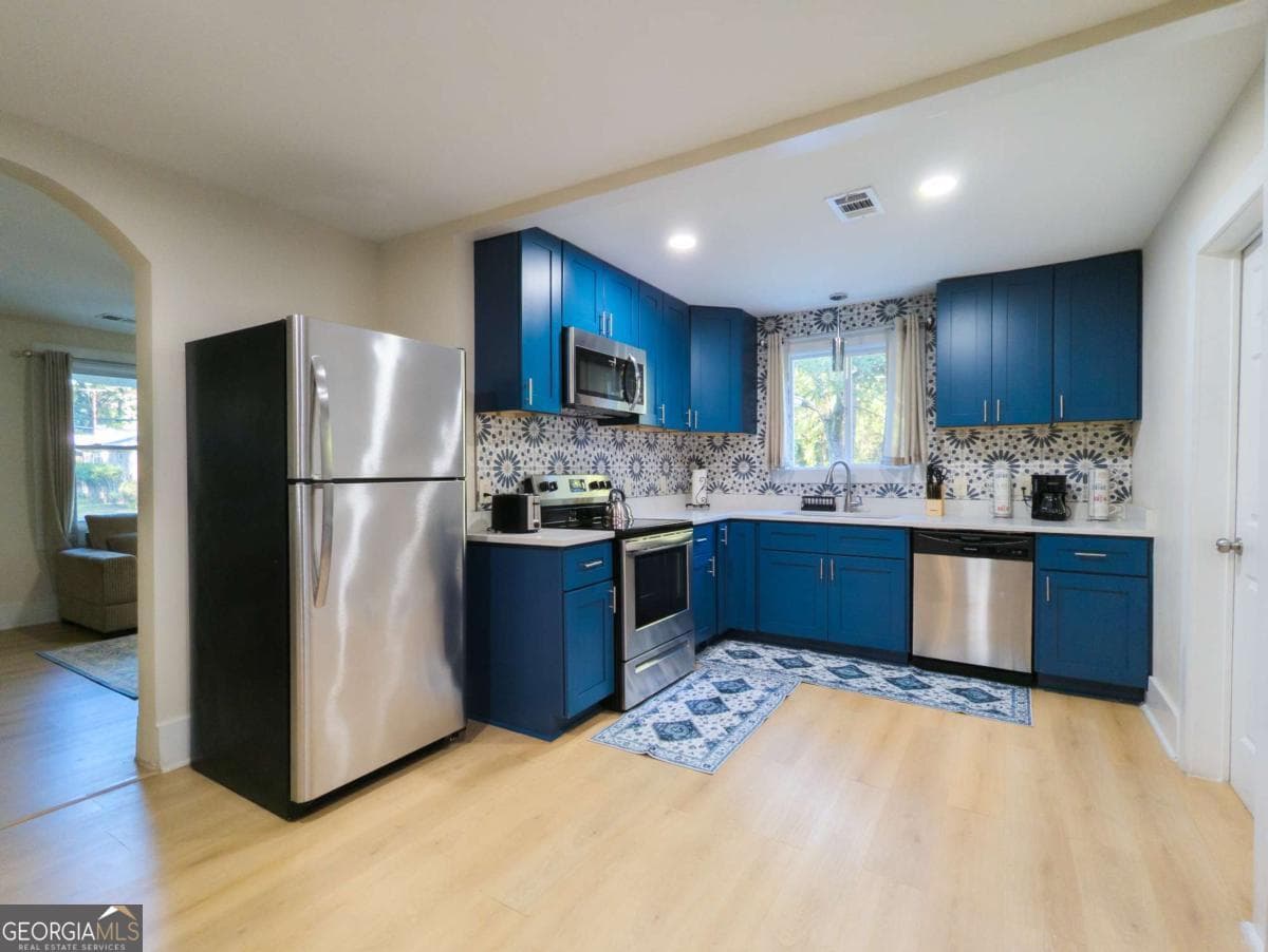3 bedroom, 2 bathroom, 1,246 sq ft single family residence for rent at 6557 Woodrow Road, Lithonia, GA 30038 for $4,000 a month — photo 7