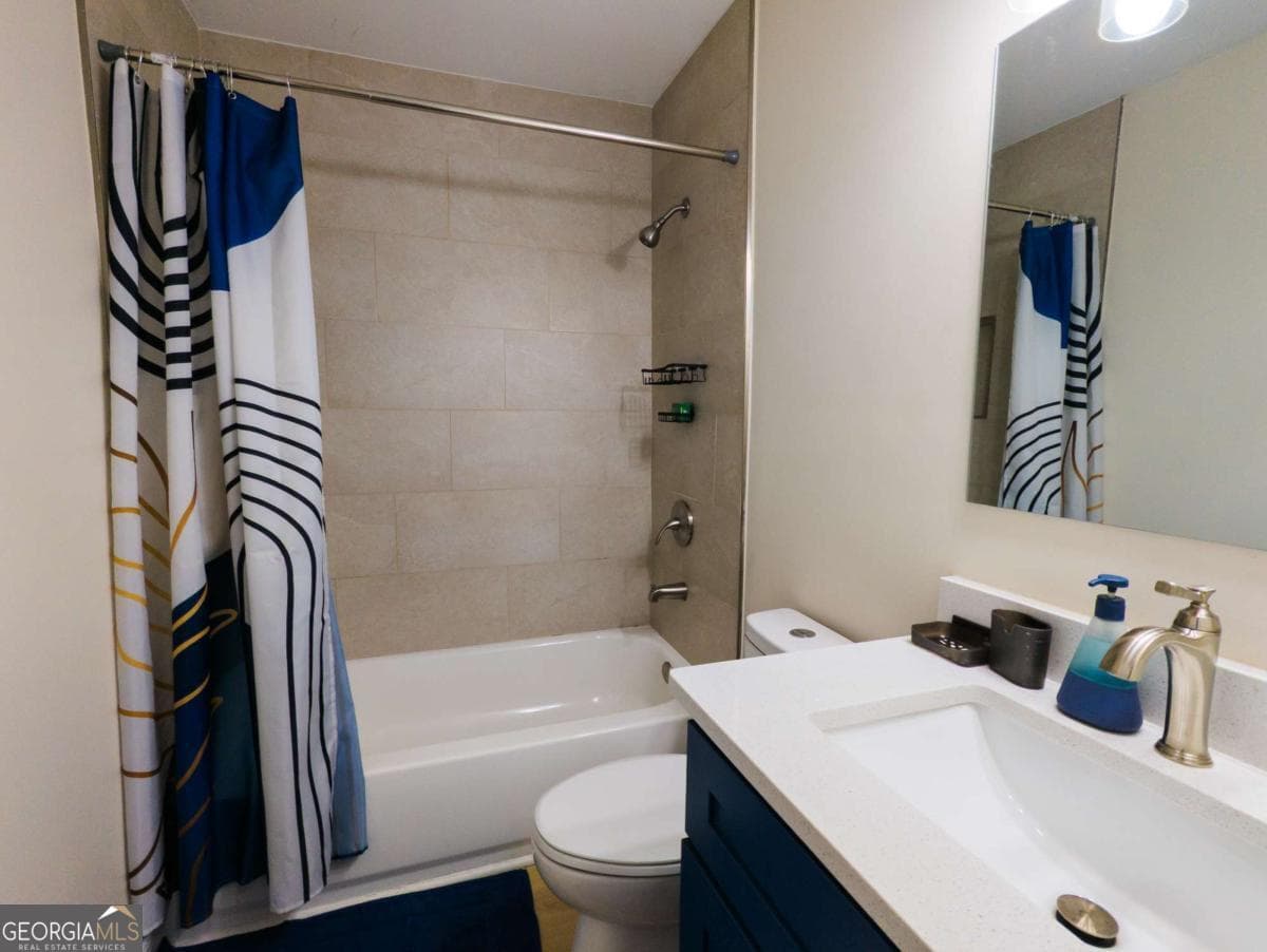3 bedroom, 2 bathroom, 1,246 sq ft single family residence for rent at 6557 Woodrow Road, Lithonia, GA 30038 for $4,000 a month — photo 8