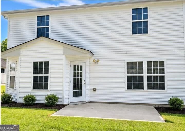 4 bedroom, 2.5 bathroom, 2,409 sq ft single family residence for sale at 3505 Devon Chase Road, South Fulton, GA 30349 — photo 2