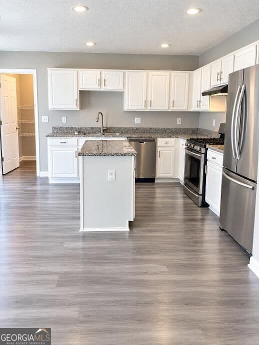 4 bedroom, 2.5 bathroom, 2,409 sq ft single family residence for sale at 3505 Devon Chase Road, South Fulton, GA 30349 — photo 7