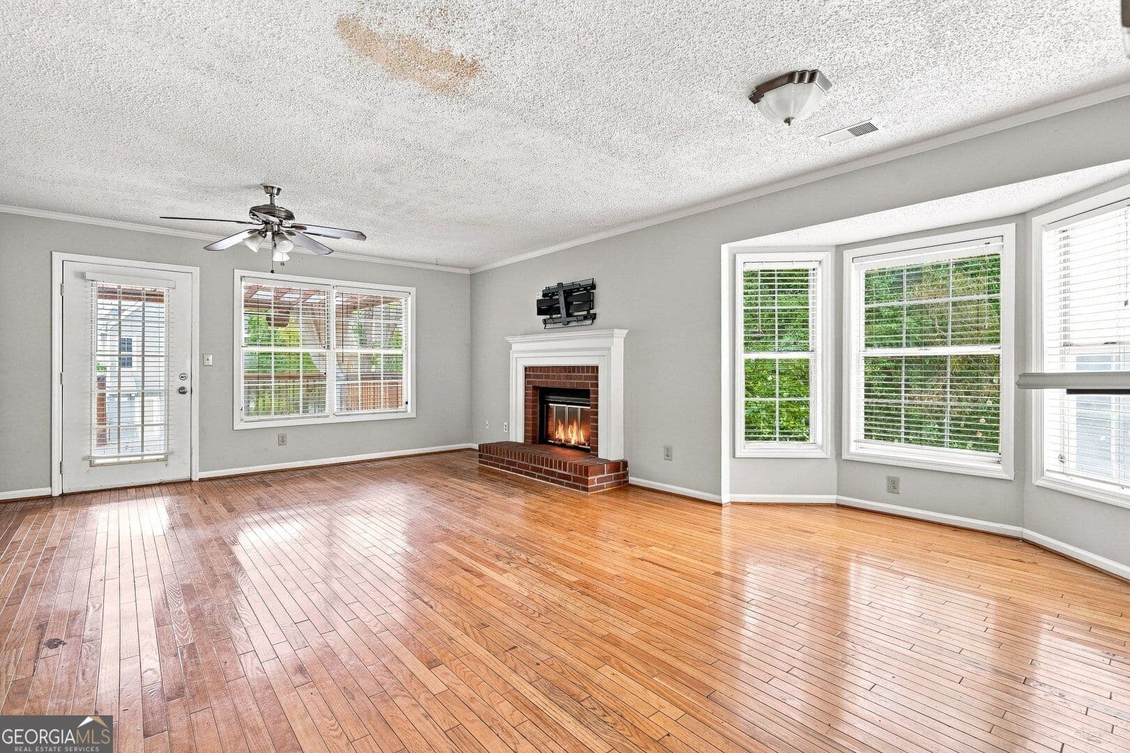 2 bedroom, 2.5 bathroom, 1,260 sq ft townhouse for rent at 5021 David Place, Smyrna, GA 30082 for $1,799 a month — photo 3