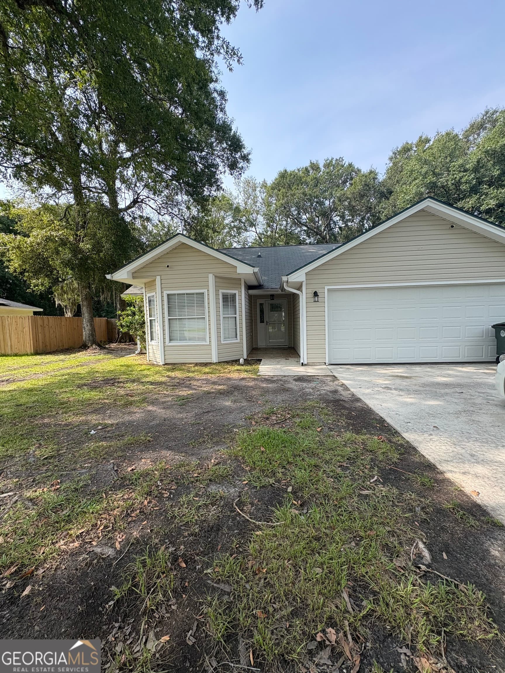 3 bedroom, 2 bathroom, 1,527 sq ft single family residence for rent at 112 Boxwood Court, Kingsland, GA 31548 for $2,150 a month