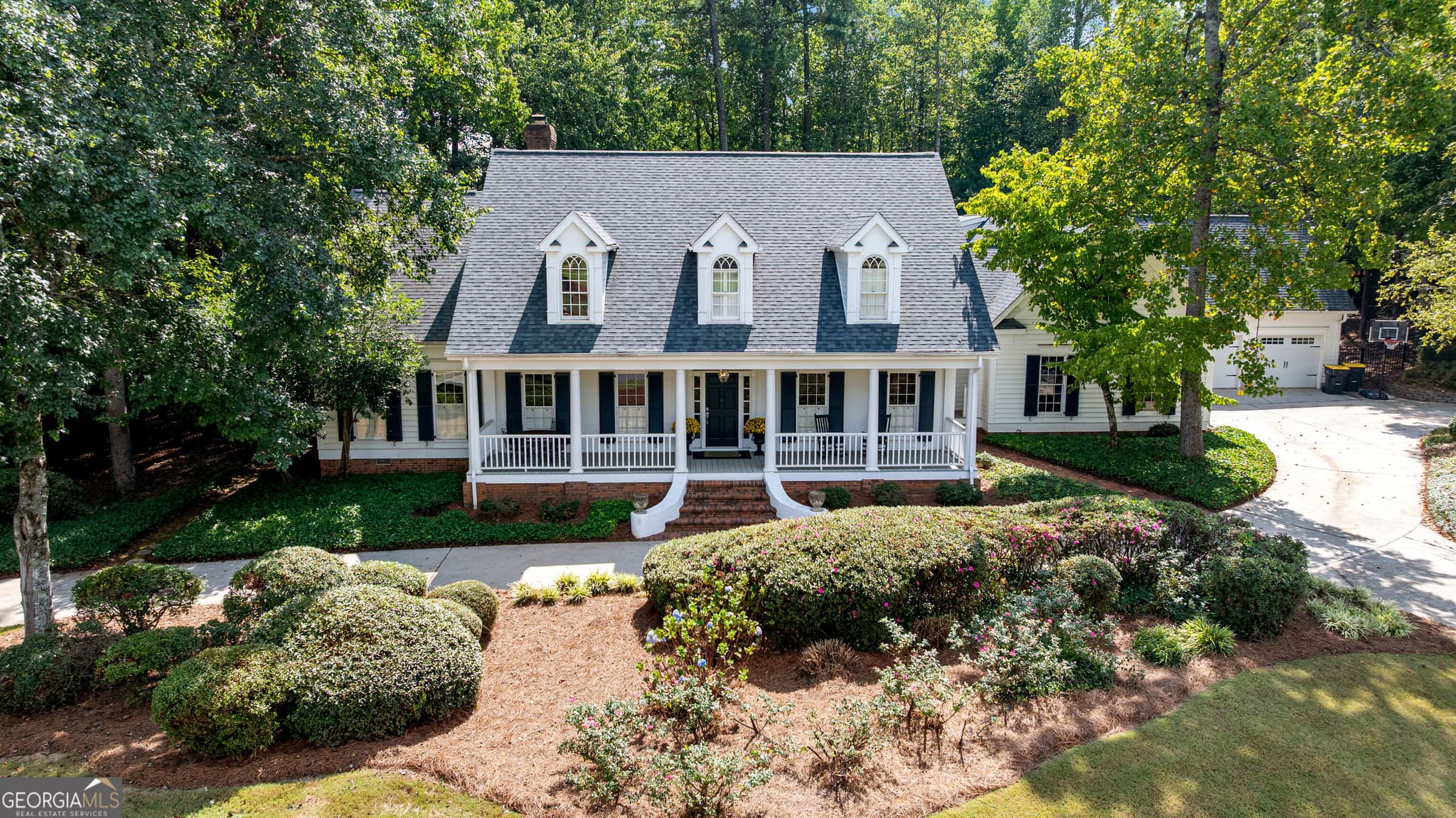 7 bedroom, 6 bathroom, 5,571 sq ft single family residence for sale at 65 Highlands Point, Newnan, GA 30265 — photo 1 of 91