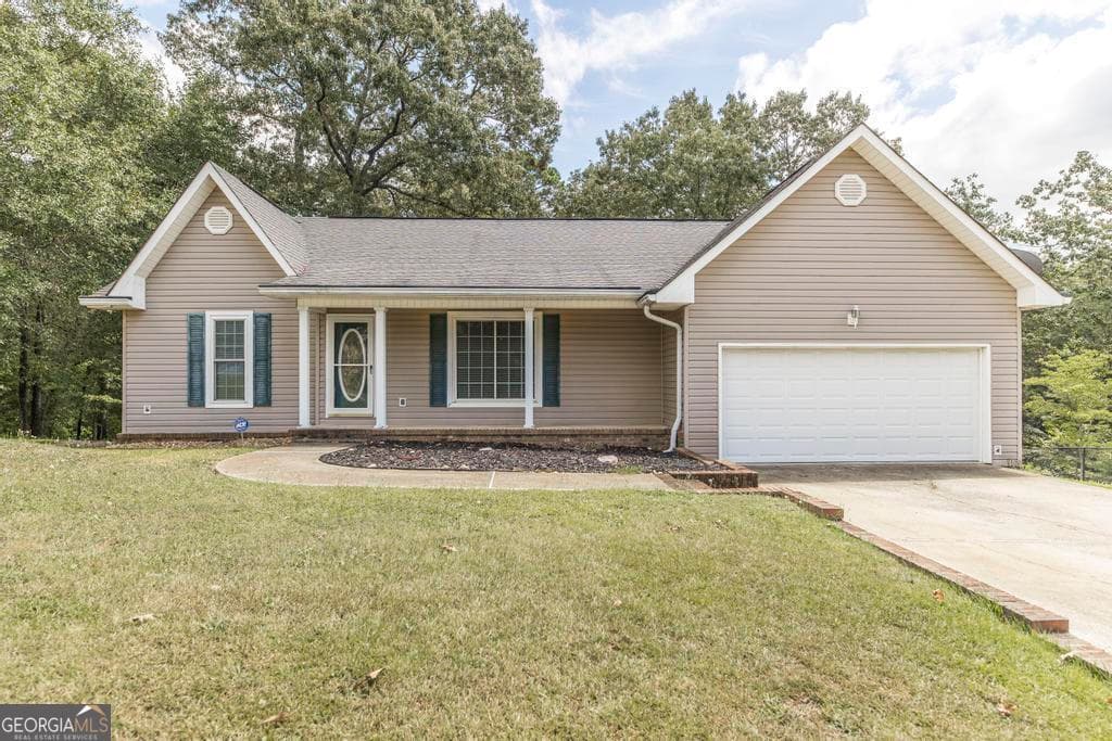 6 bedroom, 5 bathroom, 1,896 sq ft single family residence sold at 416 Hickory Glen, Centerville, GA 31028