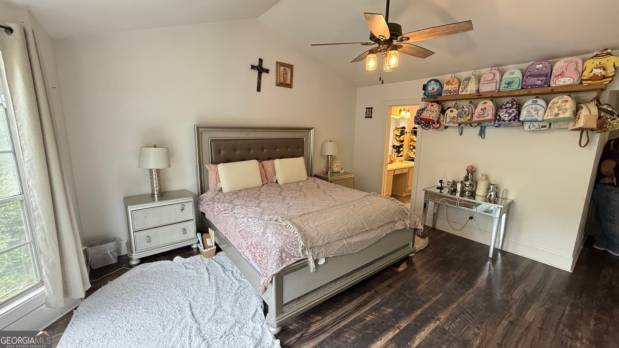6 bedroom, 2.5 bathroom, 850 sq ft single family residence for sale at 4041 Brittan Glade Trail, Snellville, GA 30039 — photo 8