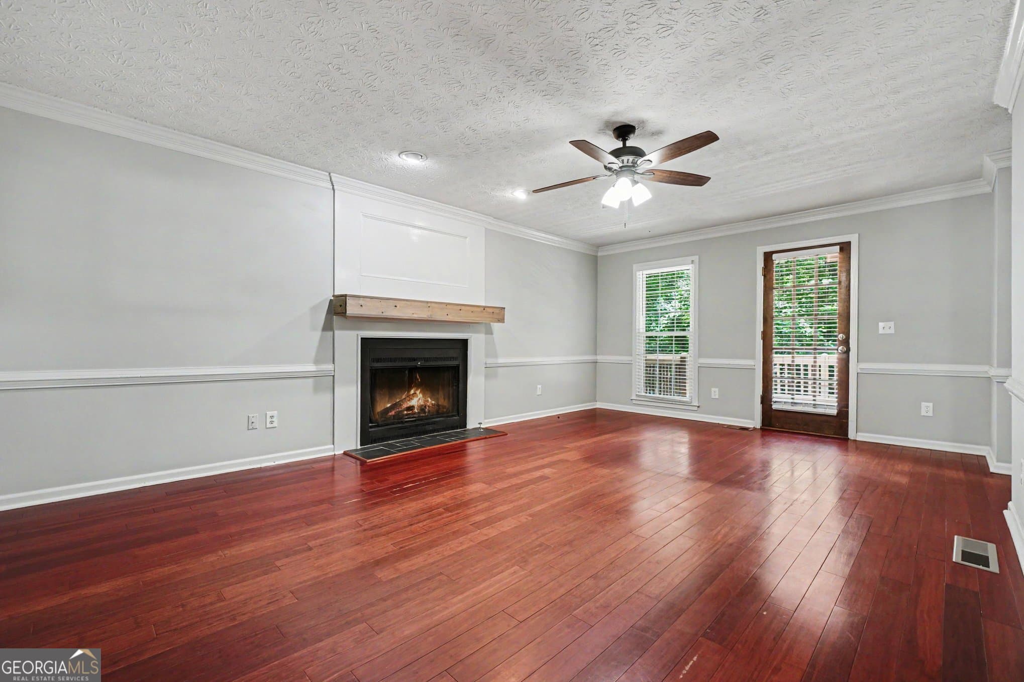 3 bedroom, 2.5 bathroom, 2,218 sq ft single family residence for sale at 30 Flint Ridge Drive, Mableton, GA 30126 — photo 3