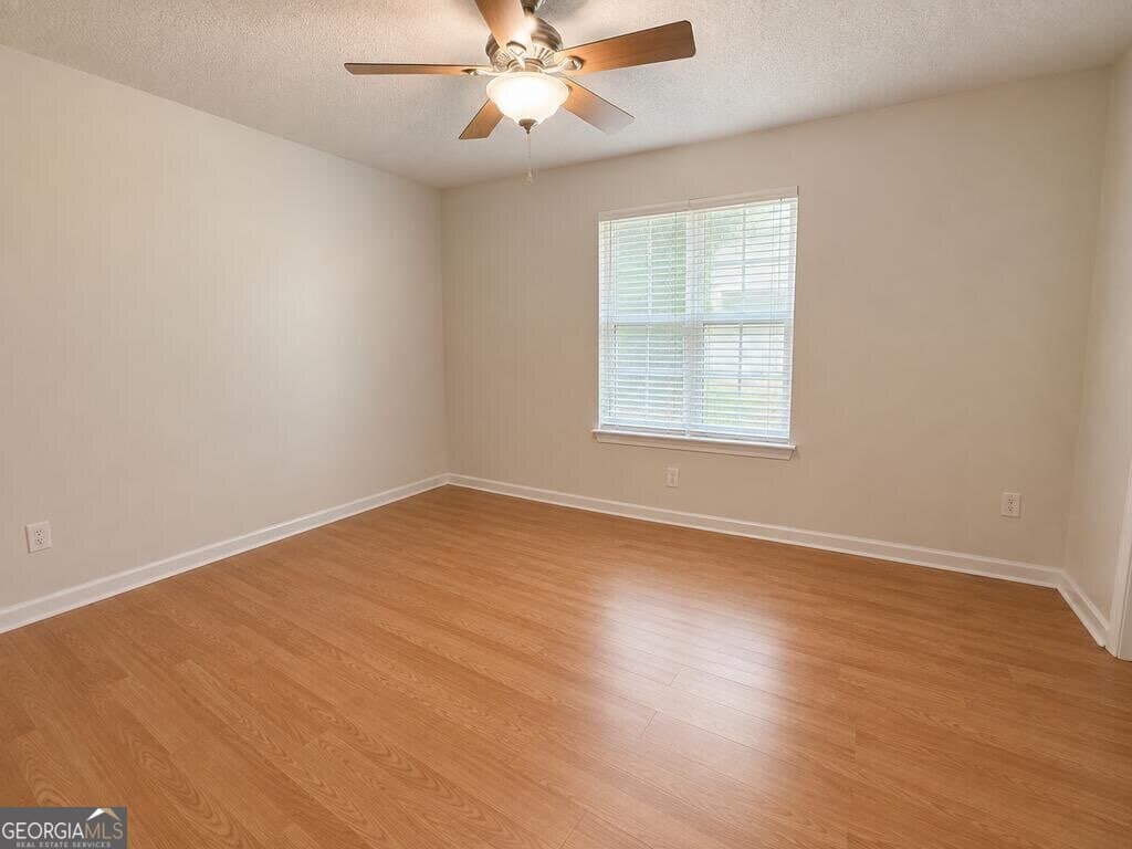 3 bedroom, 2 bathroom, 1,961 sq ft single family residence for sale at 68 Patten Avenue, Lakeland, GA 31635 — photo 7
