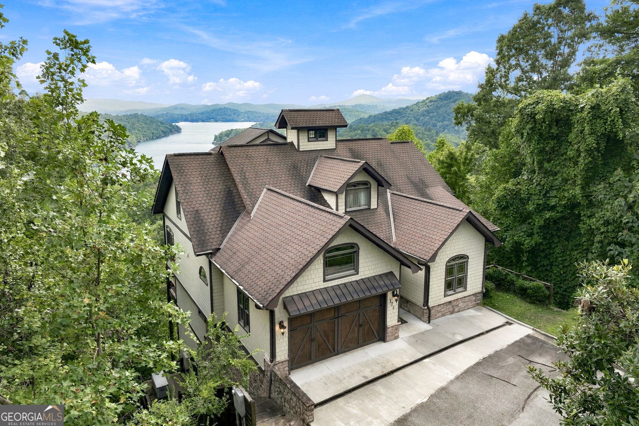 5 bedroom, 5.5 bathroom, 5,940 sq ft single family residence for sale at 171 High Pointe Drive, Clayton, GA 30525 — photo 6