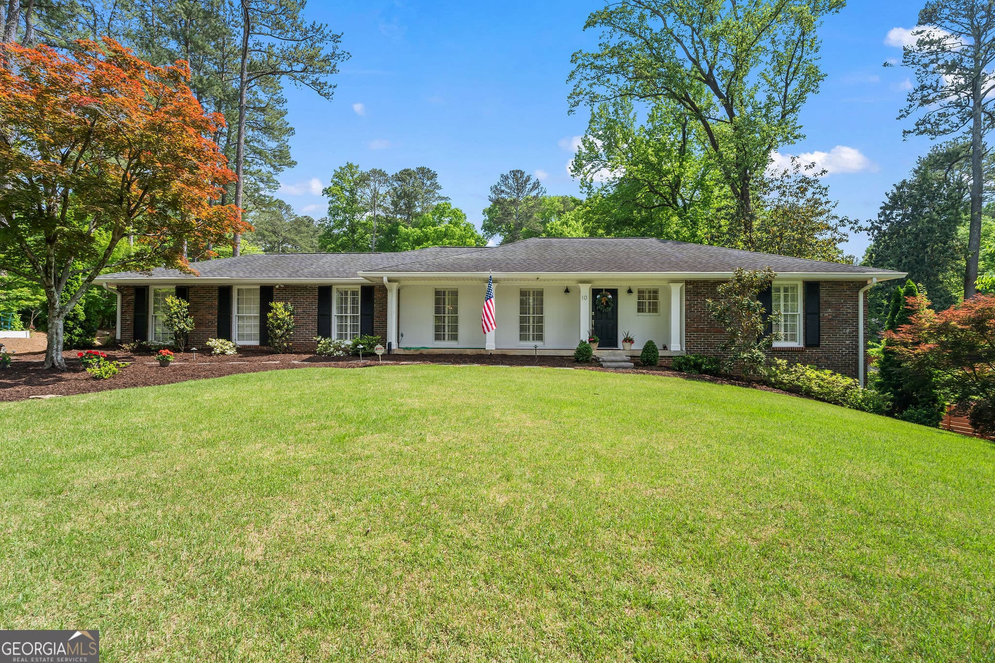 5 bedroom, 3 bathroom, 3,047 sq ft single family residence sold at 10 Wyndham Drive, Sandy Springs, GA 30328