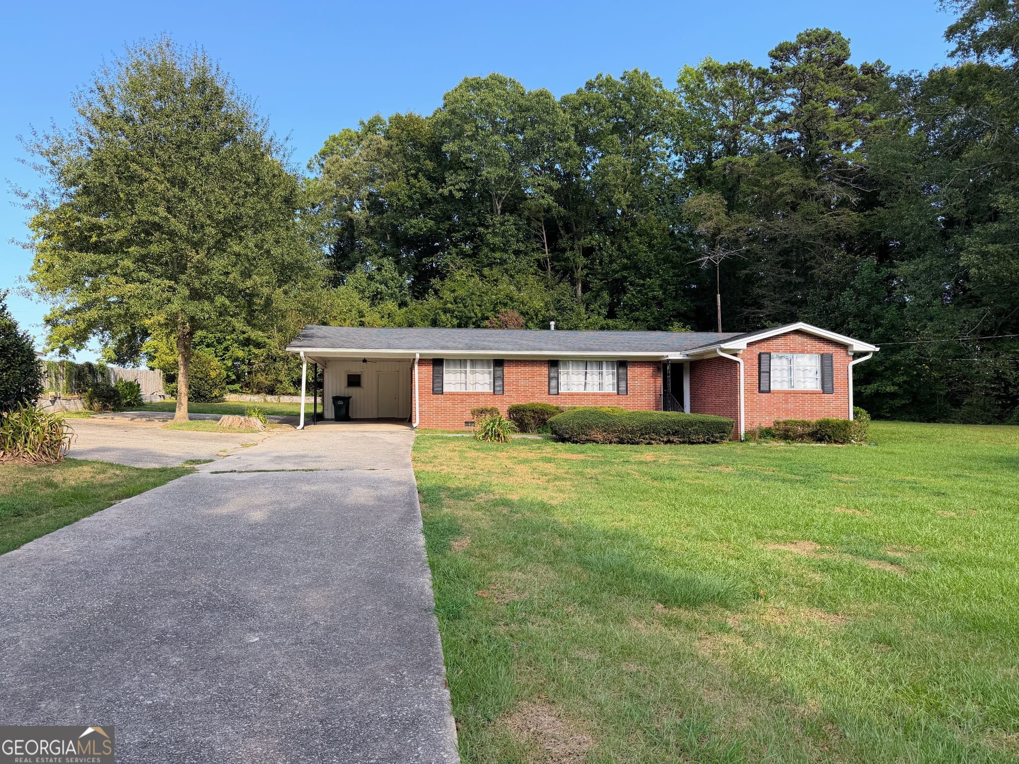 3 bedroom, 2 bathroom, 1,518 sq ft single family residence for sale at 125 Hwy 113, Carrollton, GA 30117 — photo 3