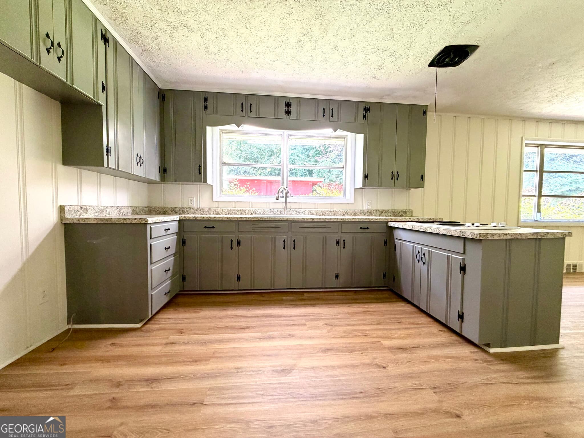 3 bedroom, 2 bathroom, 1,518 sq ft single family residence for sale at 125 Hwy 113, Carrollton, GA 30117 — photo 10