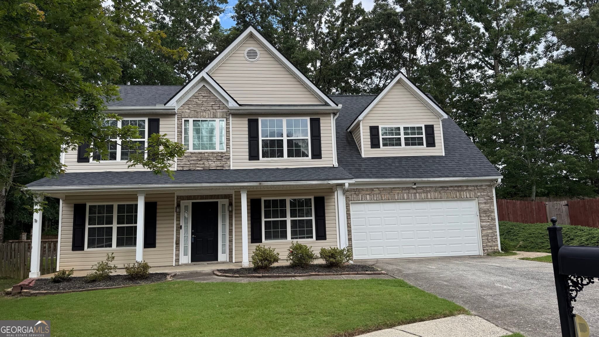 4 bedroom, 2.5 bathroom, 2,700 sq ft single family residence for sale at 3500 Bogan Mill Road, Buford, GA 30519 — photo 3
