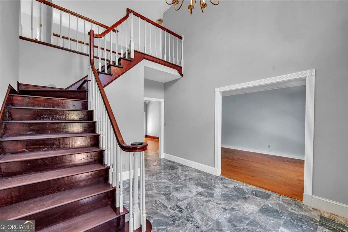 5 bedroom, 4.5 bathroom, 4,567 sq ft single family residence for sale at 98 Beverly Drive, Bonaire, GA 31005 — photo 3