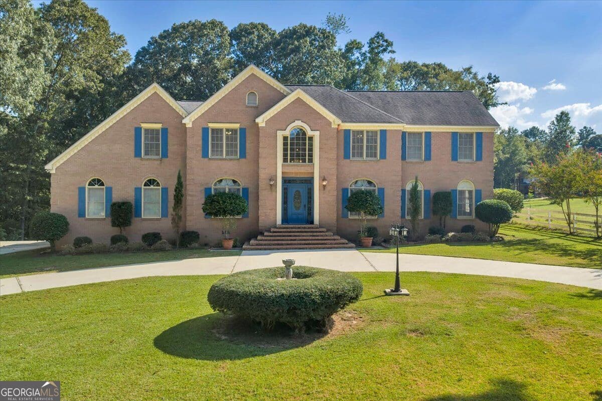5 bedroom, 4.5 bathroom, 4,567 sq ft single family residence for sale at 98 Beverly Drive, Bonaire, GA 31005