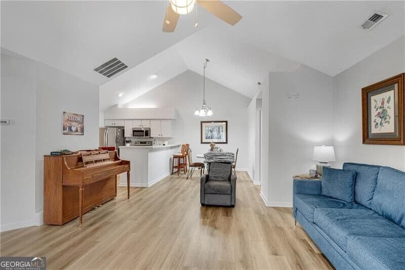 2 bedroom, 2 bathroom, 1,560 sq ft condominium for sale at 35104 Harvest Ridge Lane 35, Johns Creek, GA 30022 — photo 5