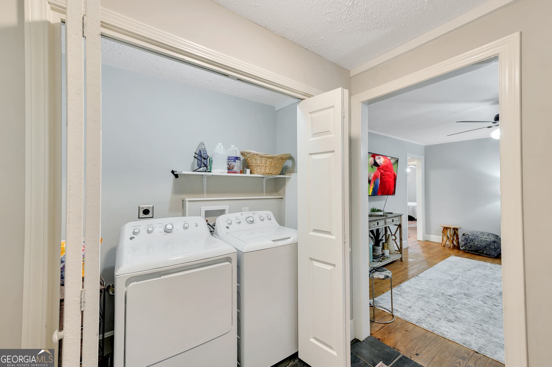 2 bedroom, 1 bathroom, 975 sq ft single family residence for rent at 192 Woods Drive, Marietta, GA 30060 for $3,600 a month — photo 9